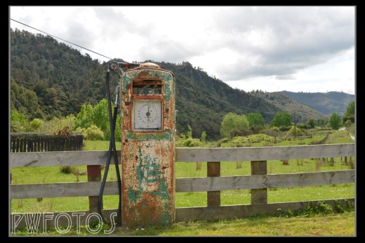 This pump is in imperial measure so is older than 1967