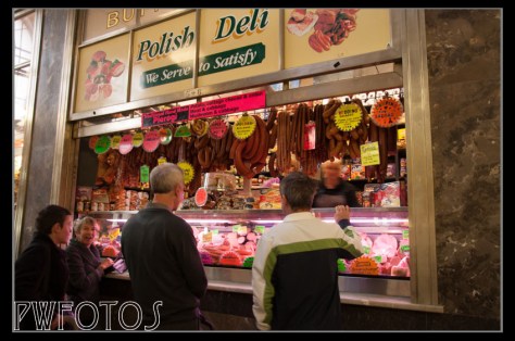 The deli areas consists of a large numbers of small shops still in the original kiosks from early last centuries. Everything from breads, pastas, dairy products, wines, cured meats, teas and coffees was on sale